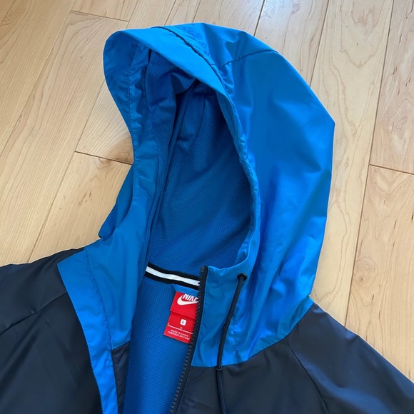 Nike Windbreaker Hoodie - Picture 2 of 6
